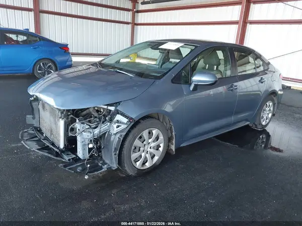 JTDEPMAE9MJ142575 2021 TOYOTA COROLLA - Image 2