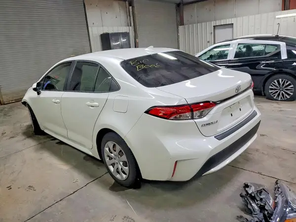 JTDEPMAE9MJ146139 2021 TOYOTA COROLLA - Image 2