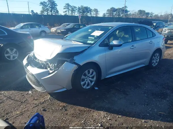 JTDEPMAE9MJ152457 2021 TOYOTA COROLLA - Image 2