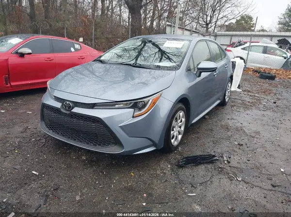 JTDEPMAE9MJ152863 2021 TOYOTA COROLLA - Image 2