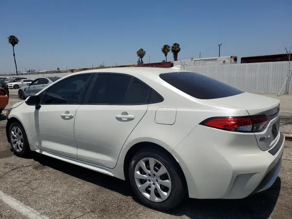 JTDEPMAE9MJ167153 2021 TOYOTA COROLLA - Image 2