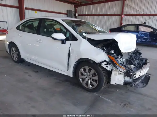 JTDEPMAE9MJ167217 2021 TOYOTA COROLLA - Image 1