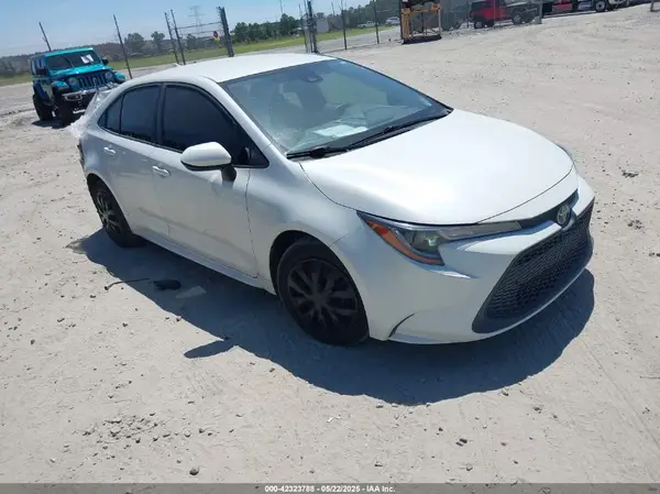JTDEPMAE9MJ176824 2021 TOYOTA COROLLA - Image 1