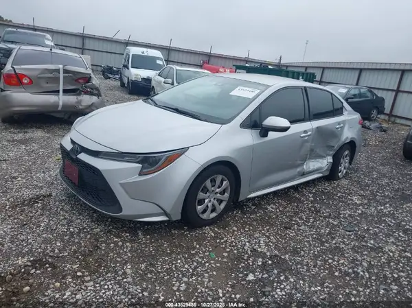 JTDEPMAE9MJ177018 2021 TOYOTA COROLLA - Image 2