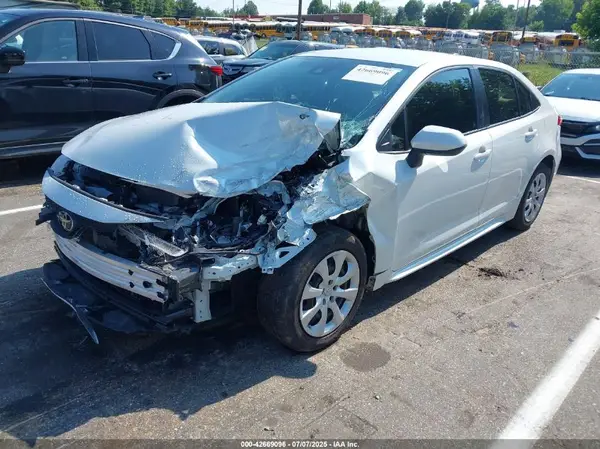 JTDEPMAE9N3000460 2022 TOYOTA COROLLA - Image 2