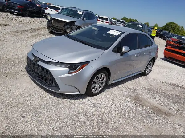 JTDEPMAE9N3006419 2022 TOYOTA COROLLA - Image 2