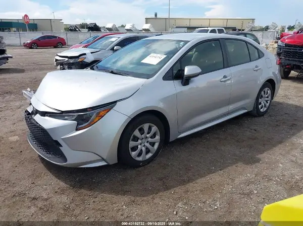 JTDEPMAE9N3009613 2022 TOYOTA COROLLA - Image 2