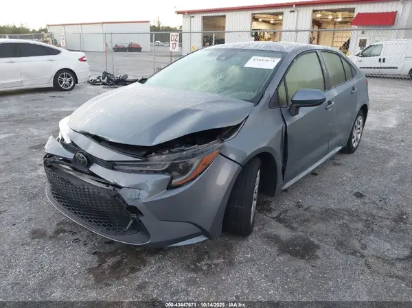 JTDEPMAE9N3011085 2022 TOYOTA COROLLA - Image 2