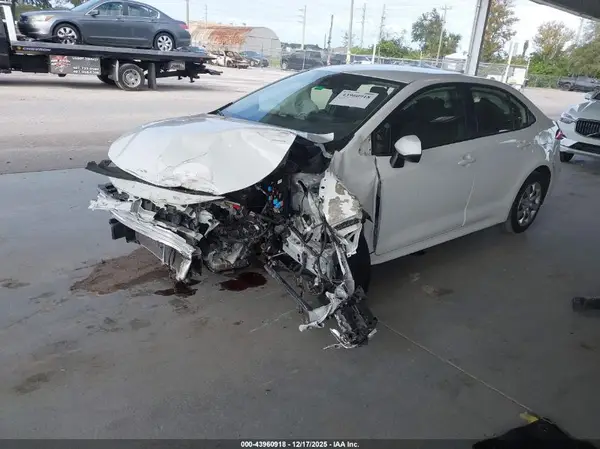 JTDEPMAE9N3026962 2022 TOYOTA COROLLA - Image 2