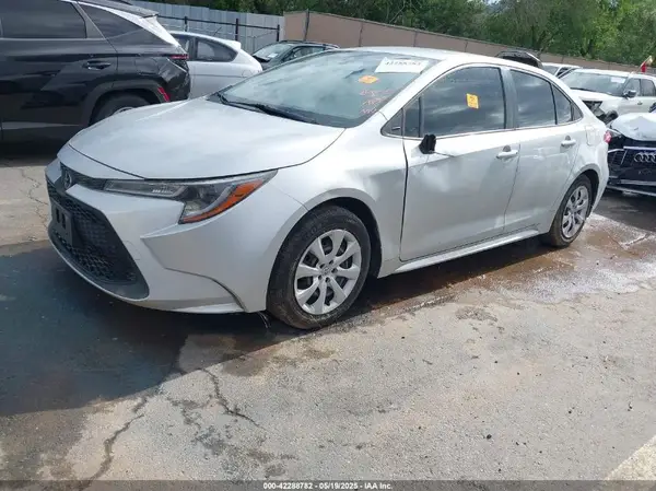 JTDEPMAE9N3029067 2022 TOYOTA COROLLA - Image 2