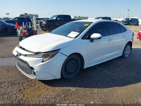 JTDEPMAEXMJ118706 2021 TOYOTA COROLLA - Image 2