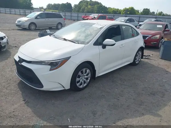 JTDEPMAEXMJ128541 2021 TOYOTA COROLLA - Image 2