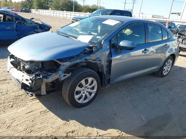 JTDEPMAEXMJ151513 2021 TOYOTA COROLLA - Image 2