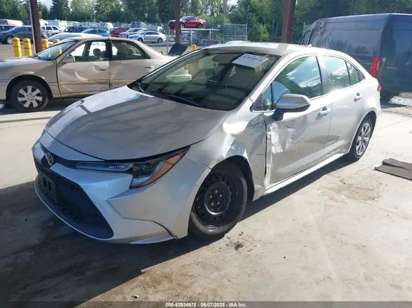 JTDEPMAEXMJ157229 2021 TOYOTA COROLLA - Image 2