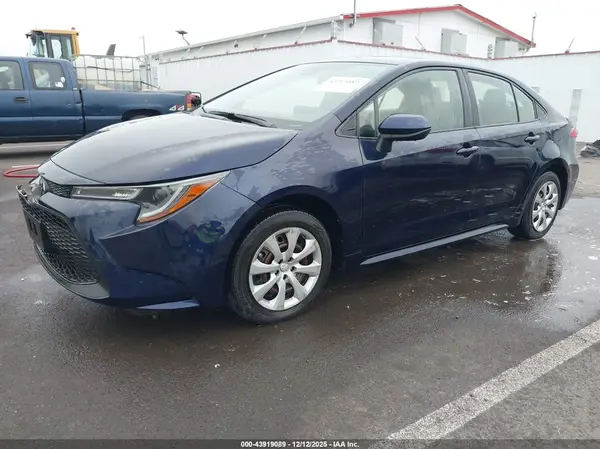 JTDEPMAEXMJ163385 2021 TOYOTA COROLLA - Image 2