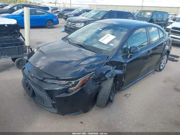 JTDEPMAEXMJ163399 2021 TOYOTA COROLLA - Image 2