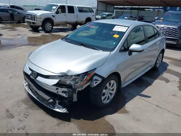 JTDEPMAEXMJ182034 2021 TOYOTA COROLLA - Image 2