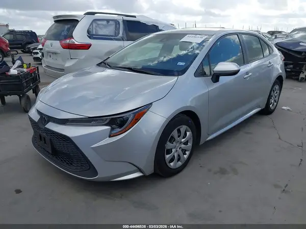 JTDEPMAEXMJ188478 2021 TOYOTA COROLLA - Image 2