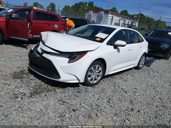 JTDEPMAEXMJ188500 2021 TOYOTA COROLLA - Image 2