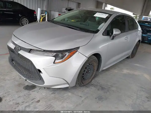JTDEPMAEXNJ205569 2022 TOYOTA COROLLA - Image 2