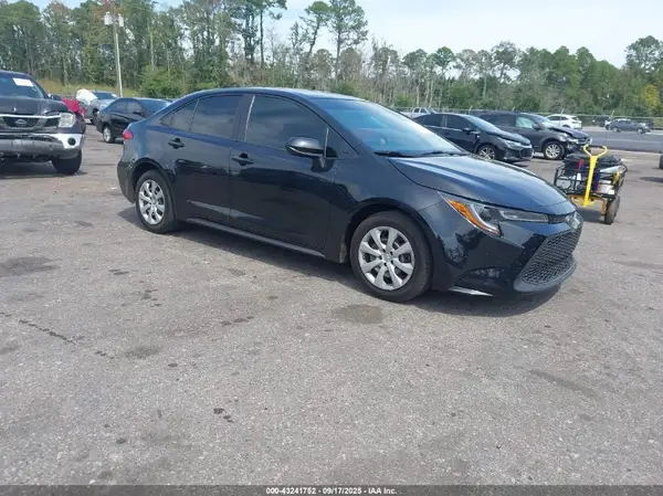 JTDEPMAEXNJ207306 2022 TOYOTA COROLLA - Image 1