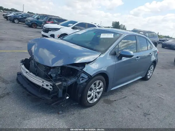 JTDEPMAEXNJ211646 2022 TOYOTA COROLLA - Image 2