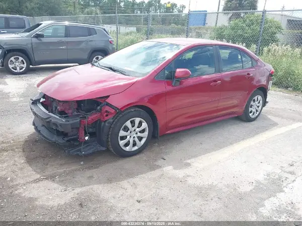 JTDEPMAEXNJ217754 2022 TOYOTA COROLLA - Image 2