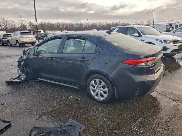 JTDEPMAEXNJ223621 2022 TOYOTA COROLLA - Image 2