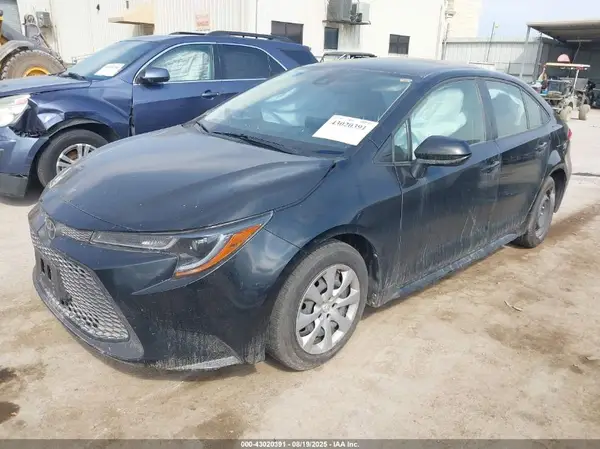 JTDEPMAEXNJ224140 2022 TOYOTA COROLLA - Image 2