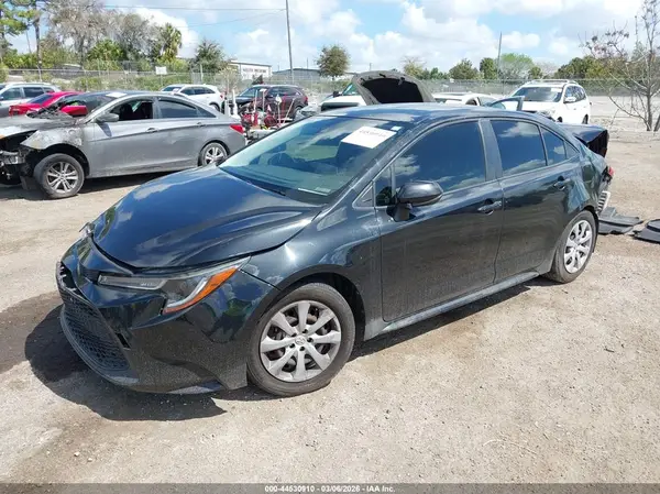 JTDEPRAE0LJ047687 2020 TOYOTA COROLLA - Image 2