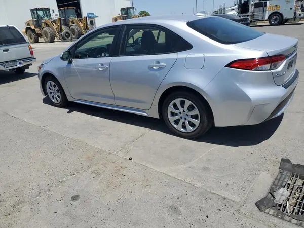 JTDEPRAE2LJ063485 2020 TOYOTA COROLLA - Image 2