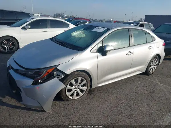 JTDEPRAE3LJ090243 2020 TOYOTA COROLLA - Image 2