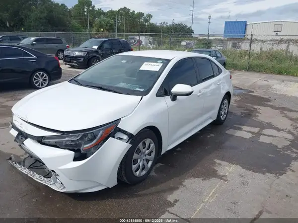 JTDEPRAE5LJ015172 2020 TOYOTA COROLLA - Image 2