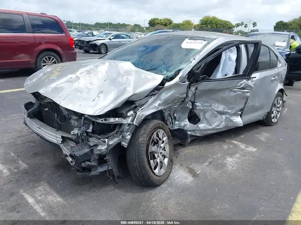 JTDEPRAE5LJ103462 2020 TOYOTA COROLLA - Image 2