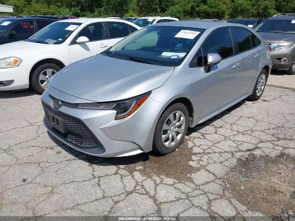 JTDEPRAE7LJ065586 2020 TOYOTA COROLLA - Image 2