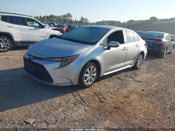 JTDEPRAE8LJ057688 2020 TOYOTA COROLLA - Image 2