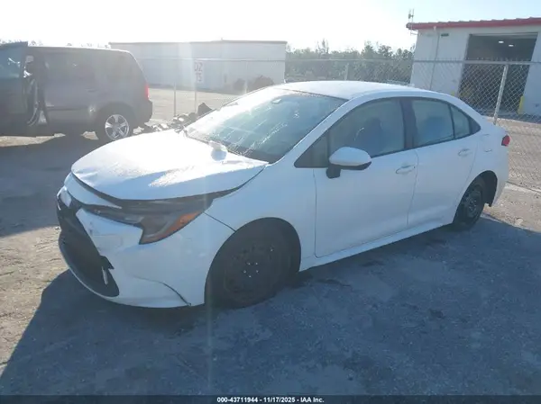 JTDEPRAE8LJ073194 2020 TOYOTA COROLLA - Image 2