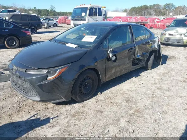 JTDEPRAE9LJ057568 2020 TOYOTA COROLLA - Image 2