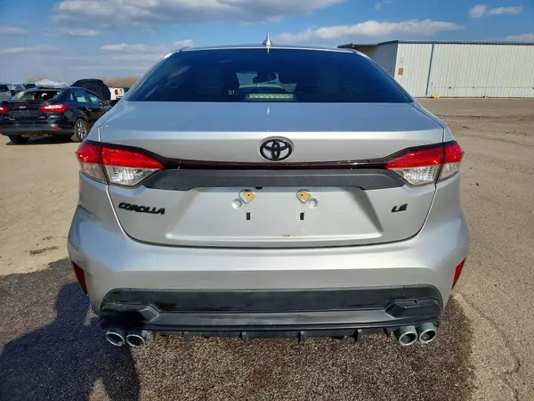 2020 TOYOTA COROLLA auction photo 6