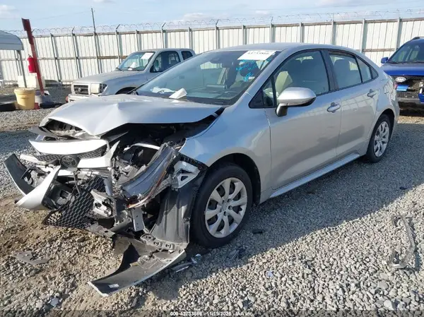 JTDEPRAE9LJ099819 2020 TOYOTA COROLLA - Image 2