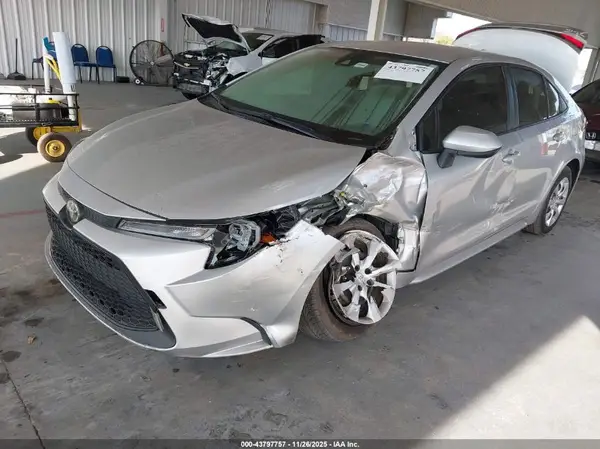 JTDEPRAEXLJ008573 2020 TOYOTA COROLLA - Image 2