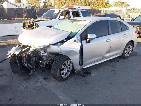 JTDEPRAEXLJ017158 2020 TOYOTA COROLLA - Image 2