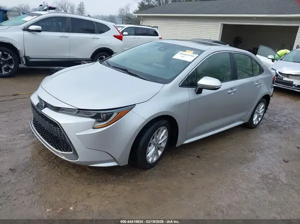 JTDFPMAE0NJ215810 2022 TOYOTA COROLLA - Image 2