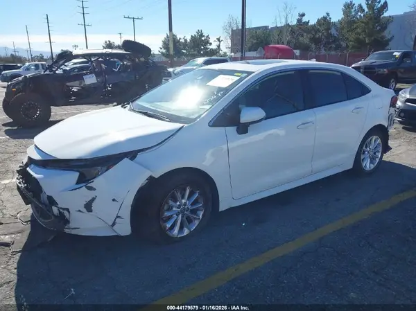 JTDFPMAE3N3009675 2022 TOYOTA COROLLA - Image 2