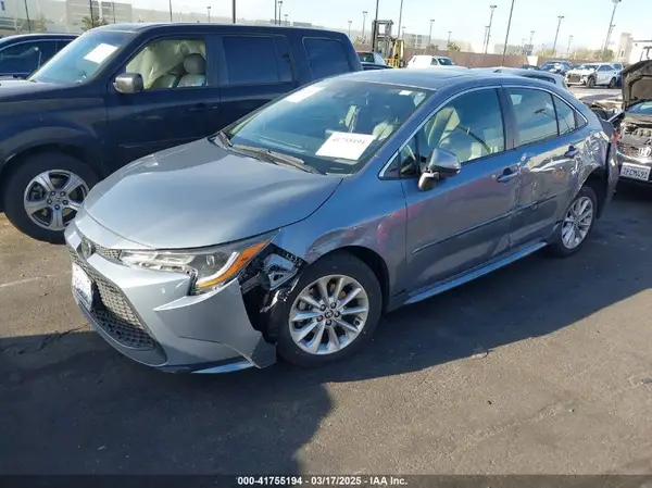 JTDFPMAE8N3013415 2022 TOYOTA COROLLA - Image 2