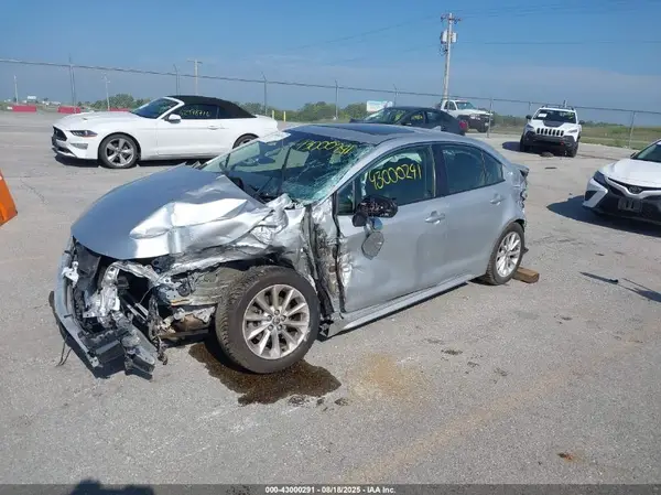 JTDFPRAE3LJ015045 2020 TOYOTA COROLLA - Image 2