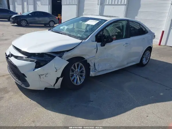 JTDHPMAE2NJ206454 2022 TOYOTA COROLLA - Image 2