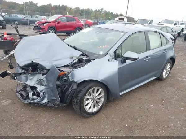 JTDHPRAE5LJ045091 2020 TOYOTA COROLLA - Image 2