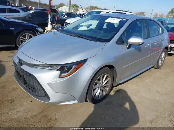 JTDHPRAE6LJ010978 2020 TOYOTA COROLLA - Image 2