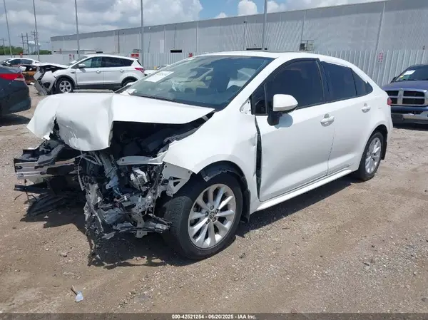 JTDHPRAE9LJ010635 2020 TOYOTA COROLLA - Image 2